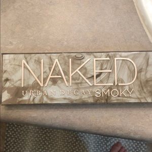 Naked smoky palatte